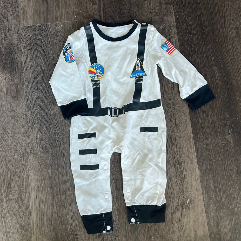 **LIKE NEW** ASTRONAUT NASA INFANT TODDLER ONESIE COSTUME